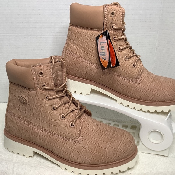 Lugz Shoes - NWT LUGZ‎ ankle booties camel/beige moto combat